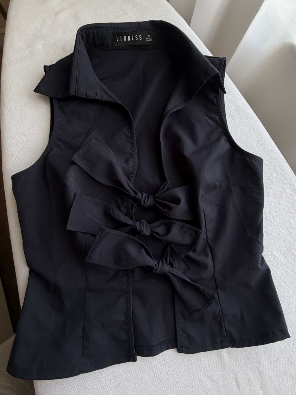 Lioness Navy Bow Front Vest Top Sleeveless Y2K Size S - Picture 13 of 16
